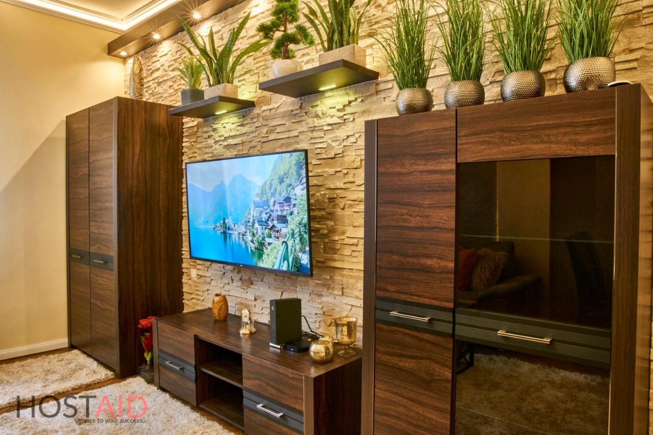 R7 Design - Hostaid Apartment Budapest