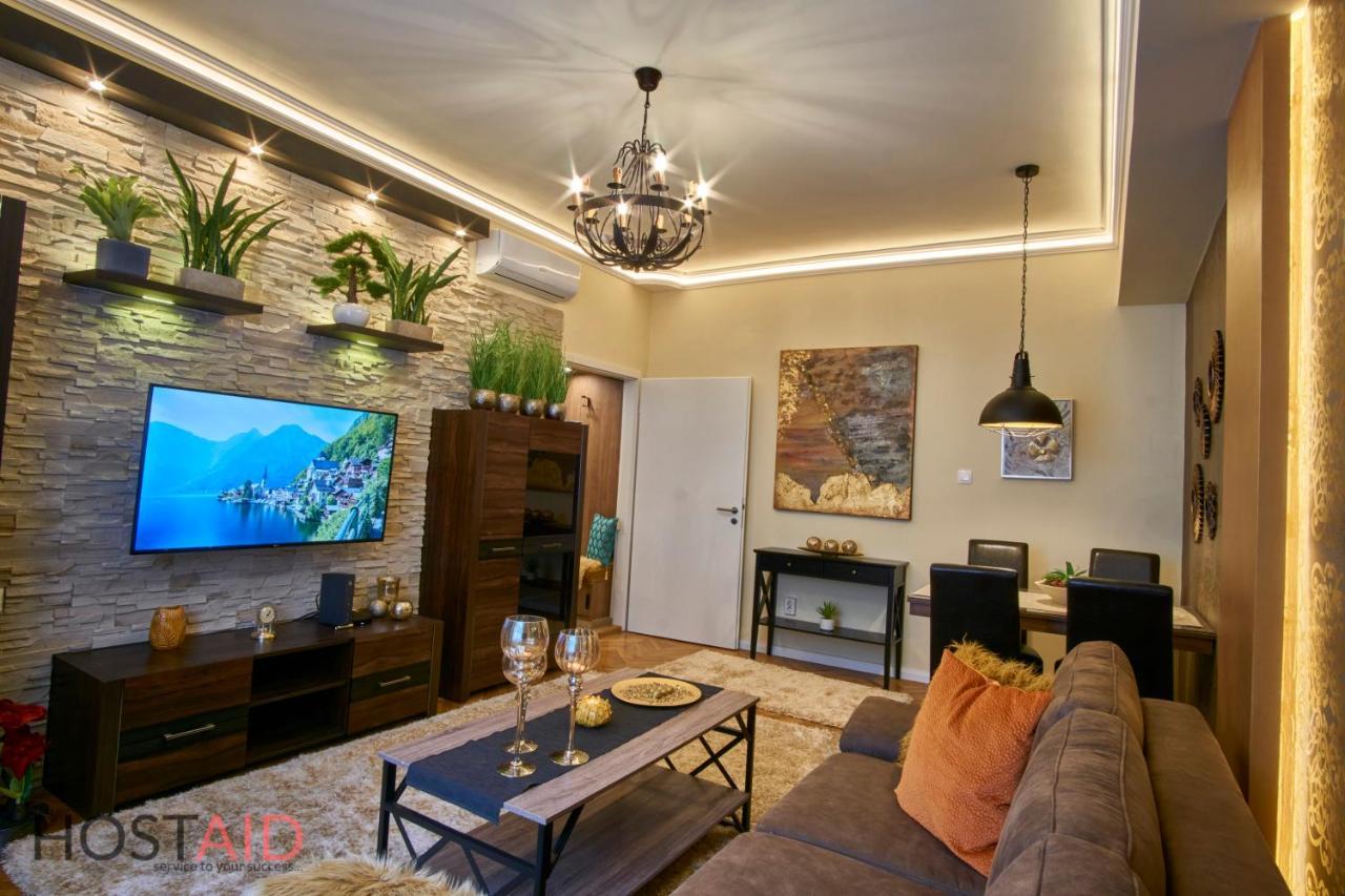 R7 Design - Hostaid Apartment Budapest